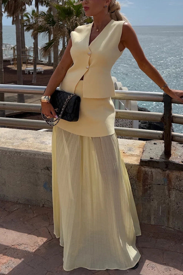 Stylish and Elegant Knit Gold Buttons V-neck Loose Vest
